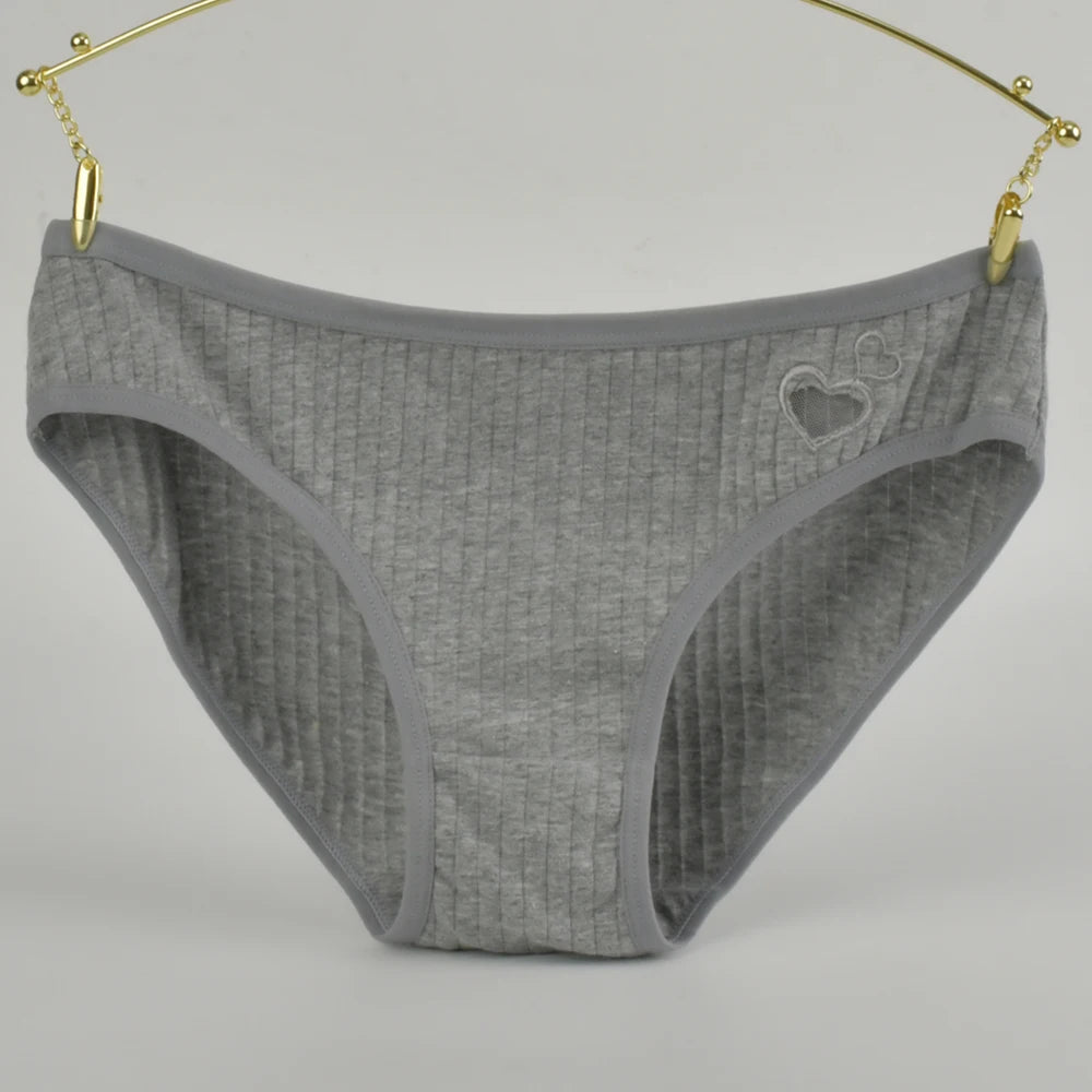 Pure Cotton Underwear Panties For Women Heart Briefs Female Triangle Underpants Woman Soft Panti Intimate sexy Lingerie Panty