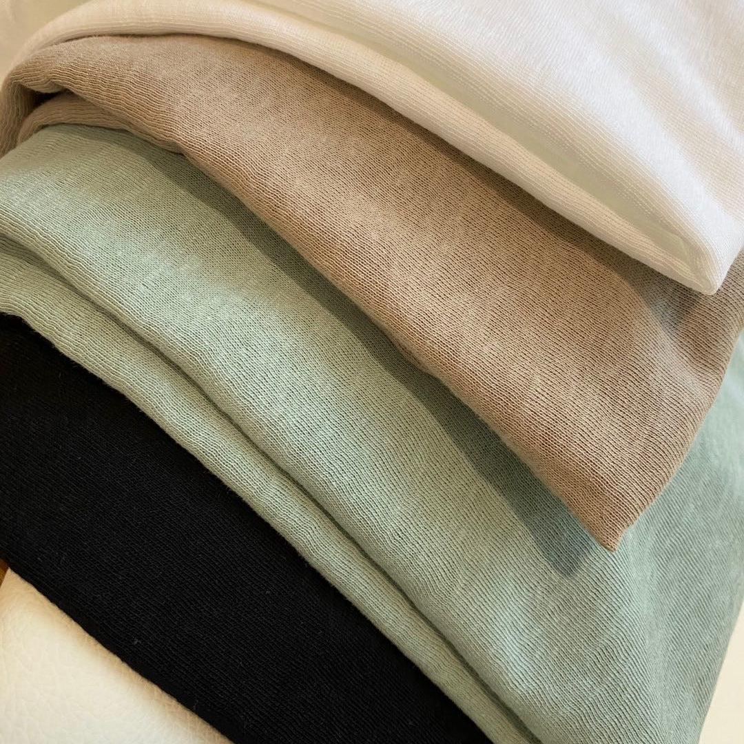 Minimalist Crew Neck Cotton Linen Tee for Women